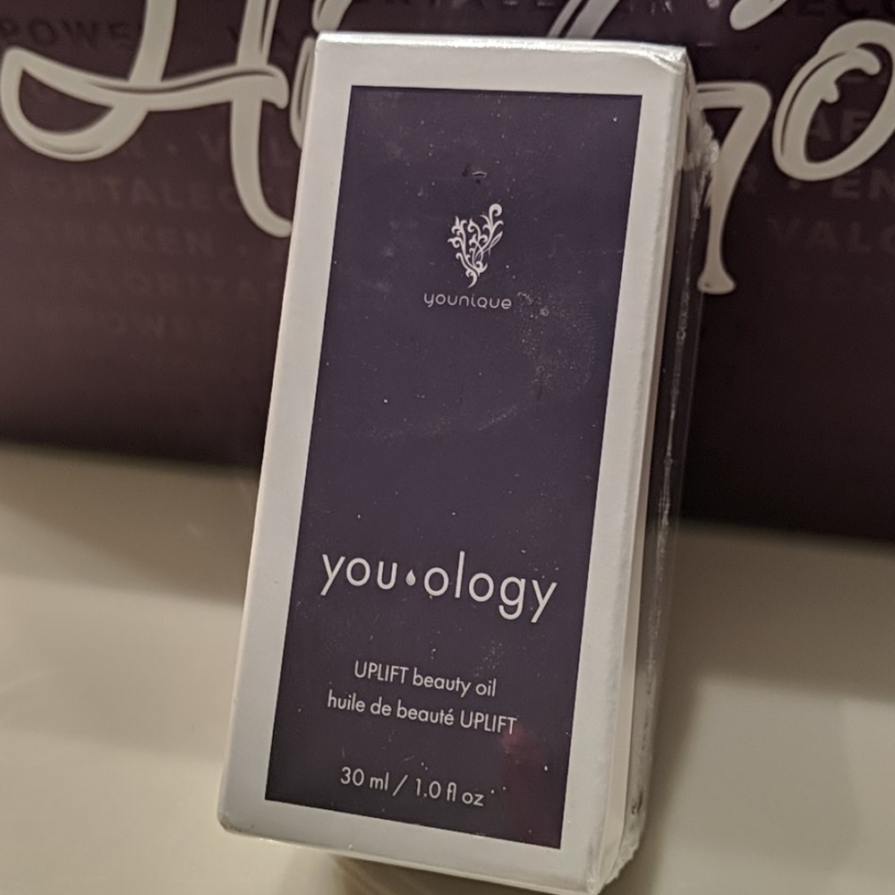 You•ology Uplift beauty oil